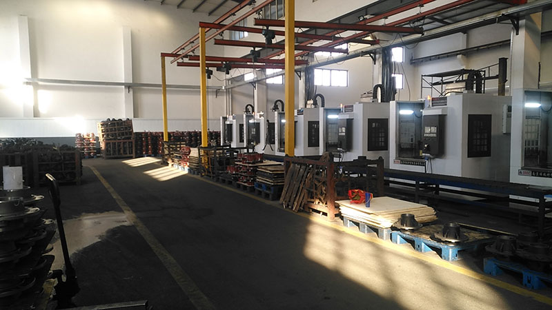 数控立车采用立式工作台设计方便重型工件的上料与夹持