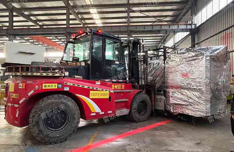 大型双主轴数控车削专机VTL800S 分段装车中